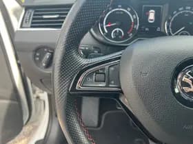 Skoda Octavia Combi 2.0 TSI RS 230 thumbnail 13