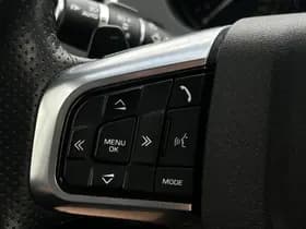 Land Rover Discovery Sport 2.0 TD4 HSE Luxury thumbnail 14