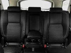 Land Rover Discovery Sport 2.0 TD4 HSE Luxury thumbnail 22