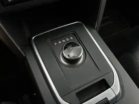 Land Rover Discovery Sport 2.0 TD4 HSE Luxury thumbnail 28