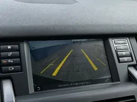 Land Rover Discovery Sport 2.0 TD4 HSE Luxury thumbnail 6