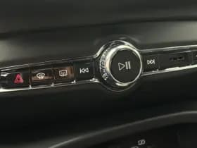 Volvo XC40 Recharge Plus thumbnail 18