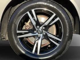 Volvo XC60 2.0 Recharge T8 AWD R-Design thumbnail 20
