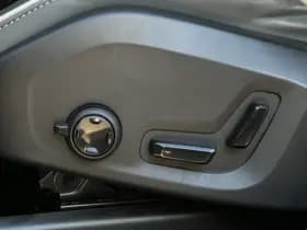 Volvo XC60 2.0 Recharge T8 AWD R-Design thumbnail 24