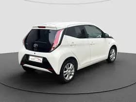 Toyota Aygo 1.0 VVT-i X-Joy thumbnail 3