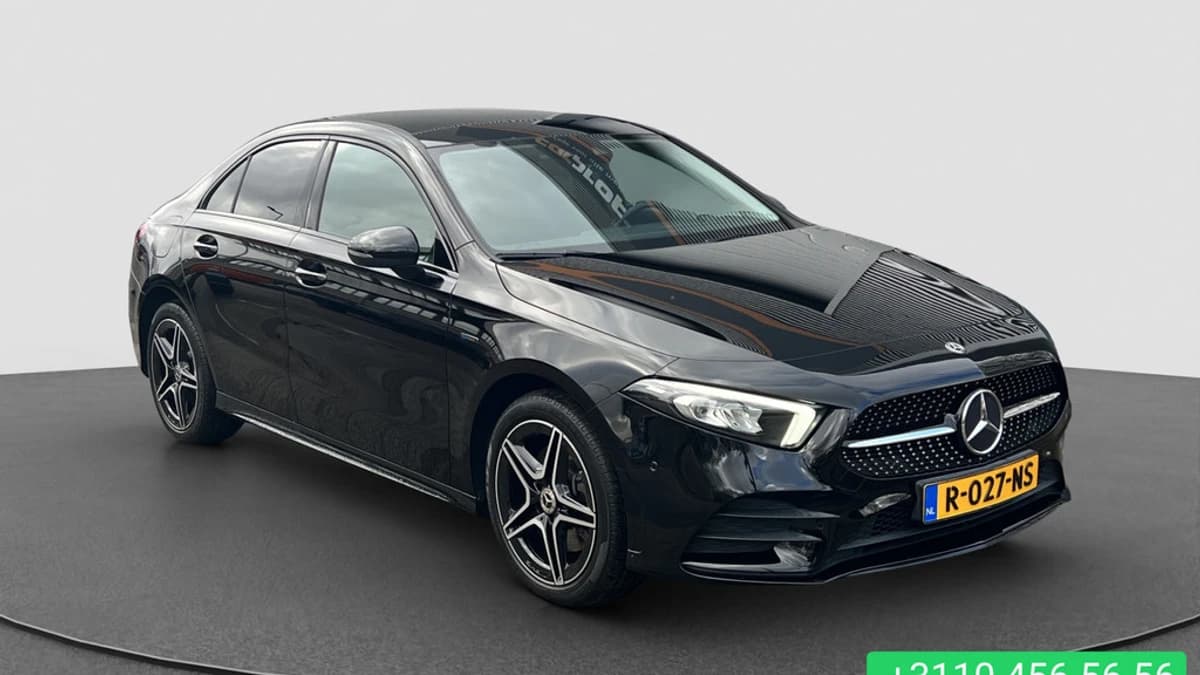 Mercedes-Benz A-Klasse 250 e AMG Premium Plus — foto 1