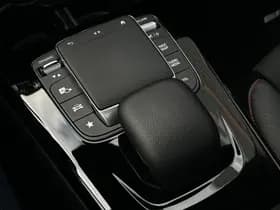 Mercedes-Benz A-Klasse 250 e AMG Premium Plus thumbnail 13