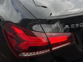 Mercedes-Benz A-Klasse 250 e AMG Premium Plus thumbnail 20