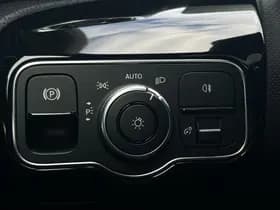 Mercedes-Benz A-Klasse 250 e AMG Premium Plus thumbnail 25