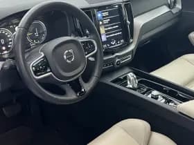 Volvo XC60 2.0 T8 Twin Engine AWD Inscription thumbnail 11
