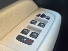 Volvo XC60 2.0 T8 Twin Engine AWD Inscription thumbnail 12