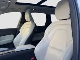 Volvo XC60 2.0 T8 Twin Engine AWD Inscription thumbnail 3