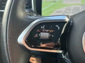 Jaguar F-Pace P400e R-Dynamic SE thumbnail 13