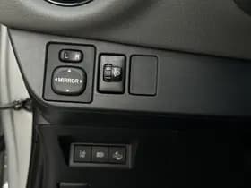 Toyota Yaris 1.5 VVT-i Active thumbnail 16