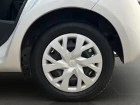 Toyota Yaris 1.5 VVT-i Active thumbnail 7