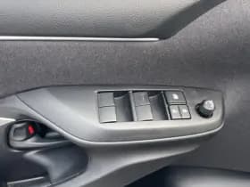 Toyota Yaris 1.5 Hybrid Dynamic thumbnail 15