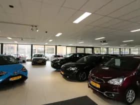 Toyota Yaris 1.5 Hybrid Dynamic thumbnail 24