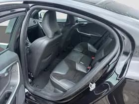 Volvo S60 1.5 T3 R-Design thumbnail 8