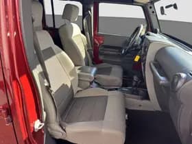 Jeep Wrangler Unlimited 2.8 CRD High Sport thumbnail 17