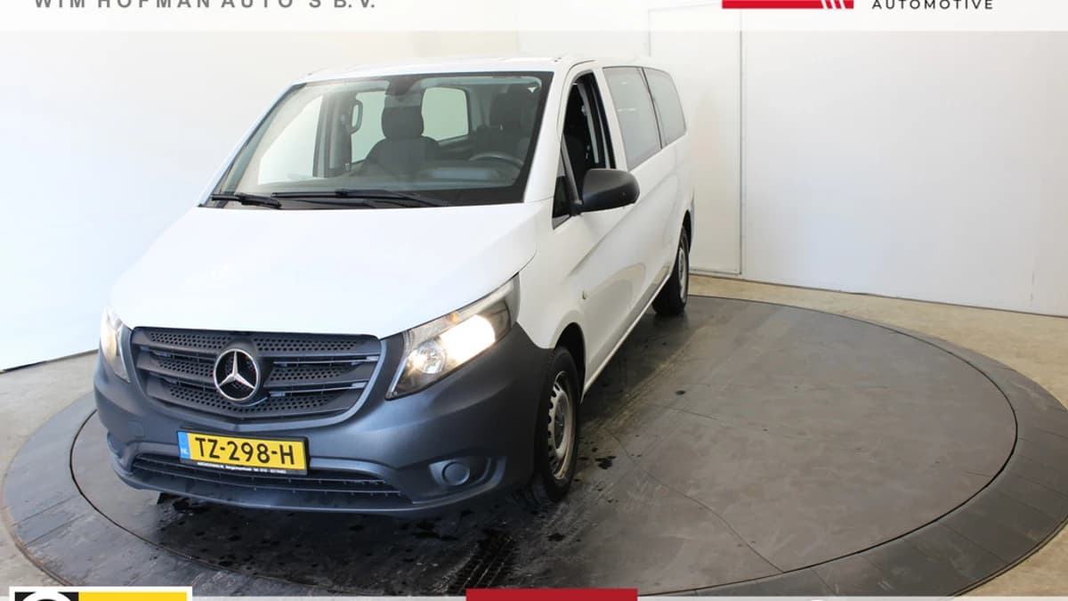 Mercedes-Benz Vito Tourer 109 BlueTEC Base Extra Lang 2+2+2+3 € 17940 Excl BTW — foto 1