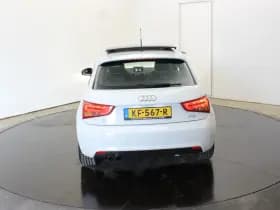 Audi A1 Sportback 1.4 TFSI Attrac Pano PDC Stoel Ver Bose Audio Key-less thumbnail 13