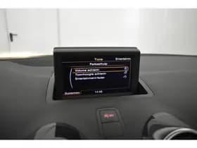 Audi A1 Sportback 1.4 TFSI Attrac Pano PDC Stoel Ver Bose Audio Key-less thumbnail 27