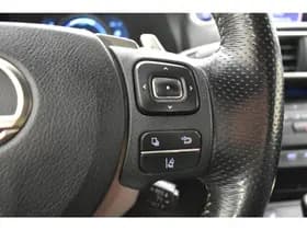 Lexus RC 300h F SPORT thumbnail 18