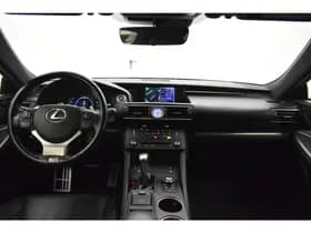 Lexus RC 300h F SPORT thumbnail 3