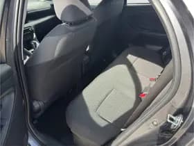 Toyota Yaris 1.5 Hybrid Active thumbnail 17