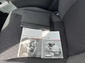 Toyota Yaris 1.5 Hybrid Active thumbnail 22