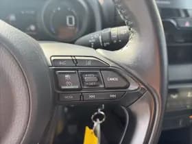 Toyota Yaris 1.5 Hybrid Dynamic thumbnail 11