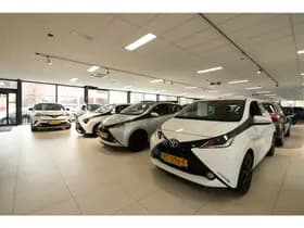 Toyota Yaris 1.5 Hybrid Dynamic thumbnail 21