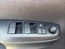 Toyota Yaris 1.5 Hybrid Dynamic thumbnail 8