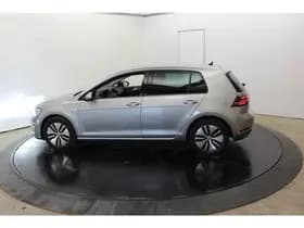 Volkswagen E-Golf 100KW 136PK SOH 100% Camera Warmtepomp Virtual Disc Pro Groot Navi Dodeh detectie thumbnail 11