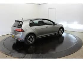 Volkswagen E-Golf 100KW 136PK SOH 100% Camera Warmtepomp Virtual Disc Pro Groot Navi Dodeh detectie thumbnail 13
