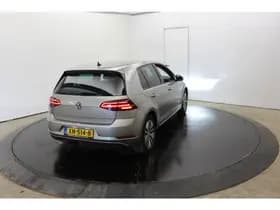 Volkswagen E-Golf 100KW 136PK SOH 100% Camera Warmtepomp Virtual Disc Pro Groot Navi Dodeh detectie thumbnail 15