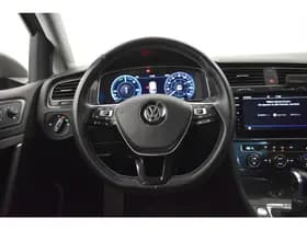 Volkswagen E-Golf 100KW 136PK SOH 100% Camera Warmtepomp Virtual Disc Pro Groot Navi Dodeh detectie thumbnail 16