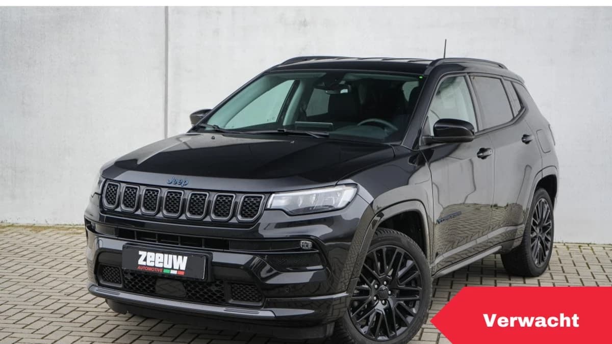 Jeep Compass 4xe 240 PK Hybrid S | Leder | Navi | Winter | Cam | 19" — foto 1