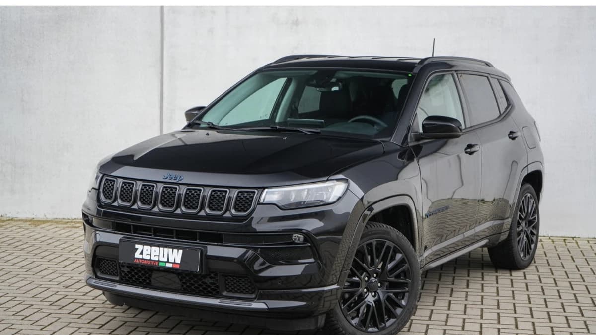 Jeep Compass 4xe 240 PK Hybrid S | Leder | Navi | Pano | 360Cam| 19" — foto 1