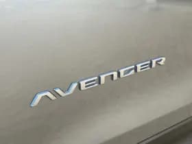 Jeep Avenger Summit 54kWh | Navi | Carplay | Camera | Clima | 18" thumbnail 6