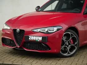 Alfa Romeo Giulia 2.0 Turbo 280 PK Competizione Q4 AWD | Pano | Veloce | 19" VERKOCHT thumbnail 3