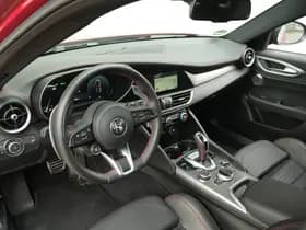 Alfa Romeo Giulia 2.0 Turbo 280 PK Competizione Q4 AWD | Pano | Veloce | 19" VERKOCHT thumbnail 30