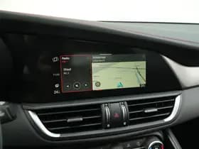 Alfa Romeo Giulia 2.0 Turbo 280 PK Competizione Q4 AWD | Pano | Veloce | 19" VERKOCHT thumbnail 42