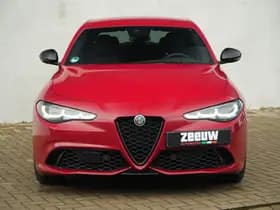 Alfa Romeo Giulia 2.0 Turbo 280 PK Competizione Q4 AWD | Pano | Veloce | 19" VERKOCHT thumbnail 6