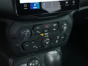 Jeep Renegade 4xe 240 PK Hybrid Trailhawk | Navi | Leder | Camera | Winter thumbnail 20