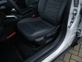 Jeep Avenger Altitude 54kWh | Leder | Camera | Winter | Navi | 18" thumbnail 11