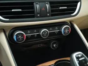 Alfa Romeo Giulia 2.0 Turbo 200 PK TI | Leder | Carplay | Verde Visconti | ADAS 2 thumbnail 26