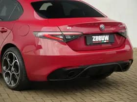 Alfa Romeo Giulia 2.0 Turbo 280 PK Competizione Q4 AWD | Pano | Veloce | 19" VERKOCHT thumbnail 20