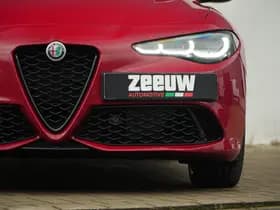 Alfa Romeo Giulia 2.0 Turbo 280 PK Competizione Q4 AWD | Pano | Veloce | 19" VERKOCHT thumbnail 8