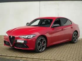 Alfa Romeo Giulia 2.0 Turbo 280 PK Competizione Q4 AWD | Pano | Veloce | 19" VERKOCHT thumbnail 9